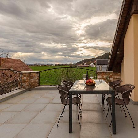 Apartment Tati Dol pri Ljubljani Bagian luar foto