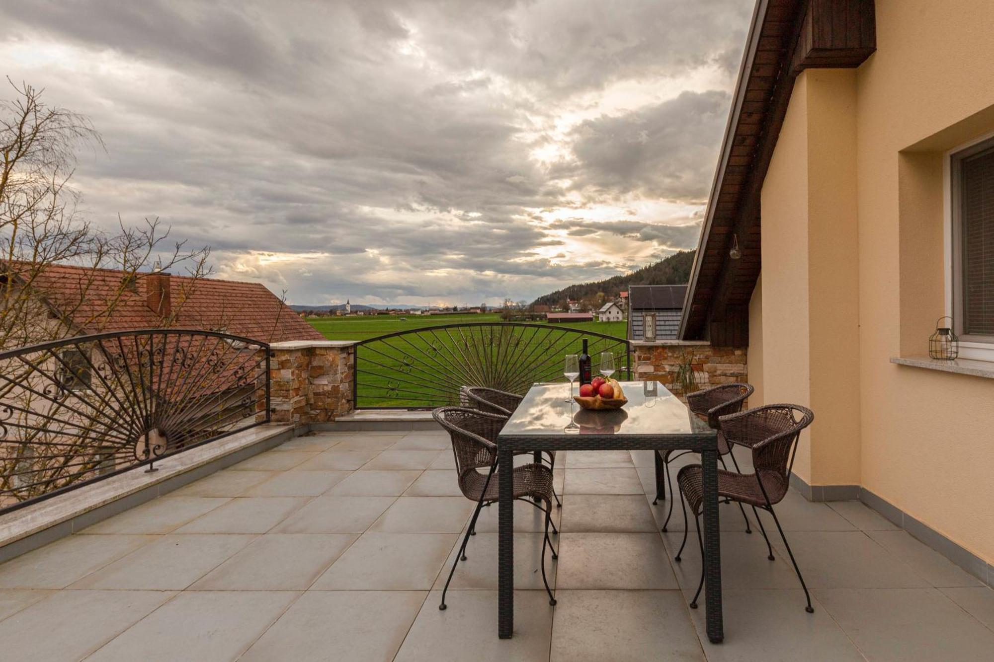 Apartment Tati Dol pri Ljubljani Bagian luar foto